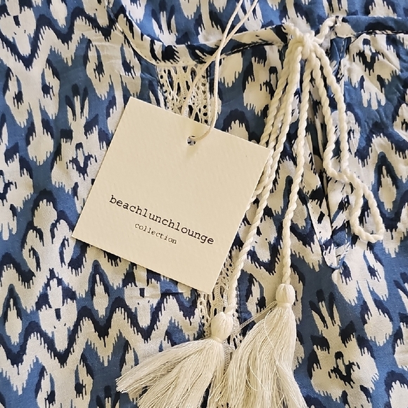 beachlunchlounge Navy and Cream Blouse - Picture 4 of 6